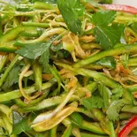 ピーマンと香菜のピリ辛和え(老虎菜)（正宗中国味·羊大厨）