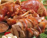 新登場！スライス豚足(족발)+サンチュセット（韓国料理 自起屋）