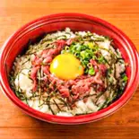 馬ユッケ丼(屋台屋くろちゃん)