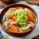 具沢山豚汁 Miso soup with pork and vegetables(おにぎりごりちゃん 天神店)