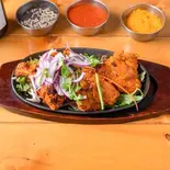 チキンティッカ4P chicken tikka（東京インドアジアン オリーブ）