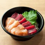 まぐろ・サーモン丼(レギュラーサイズ)（【元祖】でか盛り海鮮問屋 すすきの店）