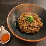 和牛丼+生たまご（黒毛和牛丼ぶり専門店 和牛丼 弥勒みろく）