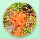 漬けサーモンの腸活サラダボウル（12種野菜とスーパーフードの腸活サラダ SUPER FOOD SALAD TOKYO）