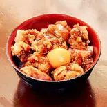 ピリ辛からあげ丼(並)（からあげ工房 大ちゃんからあげ）