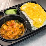ホイラーイパットナムプリックパオ(タイのアサリのナムプリックパオ炒め)+ご飯+タイ風卵焼き ผัดหอยลาย+ข้าวสวย+ไข่เจียว(PINTO)