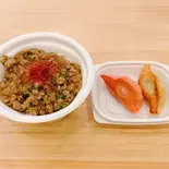 餃子丼セット(白、紅2個)（てくてくぎょうざ）