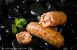 スモーク・豚ヒレソーセージの炭火焼き・黑胡椒猪肉香肠(小尾羊 薬膳しゃぶしゃぶ 巣鴨店)