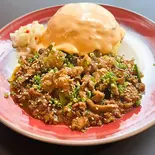 チーズ丸腸ぷりぷりキーマカレー(ご飯大盛)(ケンチャンスマイル)