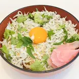 釜揚げしらす丼（割烹味香佐）