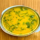ホウレンソウカレー Dal horensho Curry ( Dal spinach curry)（アジアンダイニング・ベイリーフ）