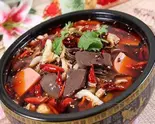 毛血旺  鴨血の固まりのマーラー煮込み（湘味食府）
