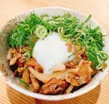 ねぎ温玉豚スタミナ丼【温玉】（【宅配どんぶり】丼市場 清水店）