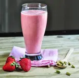 ストロベリーラッシー Strawberry Lassi（インド料理 マユール）