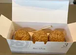 紫芋ごま団子3個入（ごま団子専門店Gu-cha 住吉大社店）