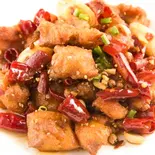 辣子鶏(鶏肉と唐辛子炒め)（北京ダック専門店 北京烤鴨店 上野店）