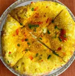 スタミナガーリックチーズナン stamina Cheese Garlic Naan（インドネパール料理 8848カレー屋）