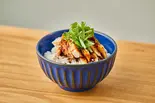 特製よだれ鶏丼（金麦 なんば店）