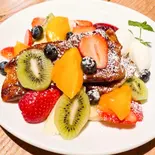 全粒粉フレンチトースト（BONDICAFE NAKAMEGURO(ボンダイカフェ ナカメグロ)）