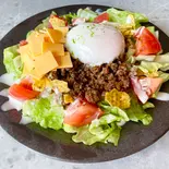 温玉&チェダーチーズタコライス/Hot egg & cheddar cheese taco rice(キングタコライスTOKYO and ヘルシーサラダ 錦糸町店/KINGUTAKORAISUTOKYO)