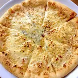 生ハムのモッツァレラのピッツァ（ヤミツキ ハマ横丁店）