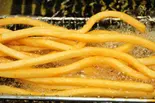Sticky long potatoes (salty) もちもちロングポテト(塩味)（モーゼスさんのケバブ 秋葉原駅前店）