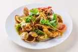 アサリバジル炒め（yabin JR町田駅前店 (ダルタドカ カレー半額 ¥940—>¥470)）