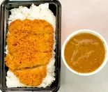 カツカレー（カレー屋ほうでん）