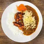 チーズ&唐揚げチキンスパイスカレー(Chicks)
