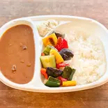 ゴロゴロ野菜カレー(カフェ ミニヨン)