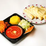 バターチキンカレーとチーズナンセット（エベレストキッチン祖師ヶ谷大蔵店）