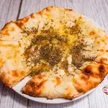 バジルチーズナン Basil Cheese Naan(マナカマナ インドネパールレストラン)