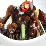 生きくらげのわさび醬油和え【芥末木耳】(中華料理 聚楽園)