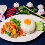 ガパオライス(アジアンダイニング The HERB)