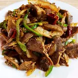 砂肝のクミン炒め 【孜然鸡胗】(中華料理 聚楽園)