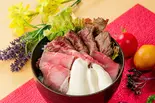 雪見ソース！ハラミ＆ロービー欲張り合い盛り丼（ハラミ・ローストビーフ丼 ハラミと米 名古屋中村日赤店）