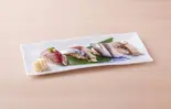 光り物4貫 White ＆ Blue Sushi (4 Pieces)（寿司あおい 成城学園店）