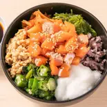 サーモンねばとろ丼（蔵前堂）