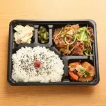 ジンギスカン弁当（まるべん）