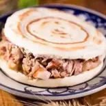 肉バーガー（張小記 西安味道）