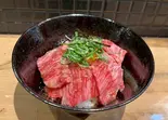 ローストビーフ丼（創作居酒屋池ちゃん）