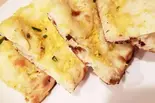ガーリックナン(Garlic Naan)（NAMASTE LUMBINI ASIAN DINING BHANSA GHAR）
