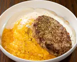 クリームオムライス＆特製ハンバーグ（とろとろオムライスのオムタマ亭）