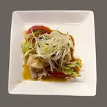 蒸し鶏(バンバンジー) Steamed Chicken with House Sauce(中国料理 みんらく)