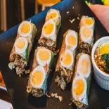 ライスペーパータマリンドソース入り Banh Trang Cuon Cham Me（ベトナム料理XUONG RONG QUAN）