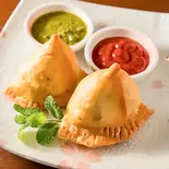 サモサ(samosa)(Tha spicy house)