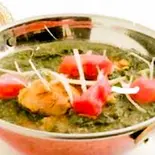 ほうれん草チキンカレー CHICKEN CURRY（ナマステヒマール 大島店）
