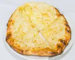 チーズガーリックナン(Cheese Garlic Naan)（KHUKURI）
