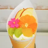 生クリーム 季節のフルーツ（クレープドフフ王子公園）
