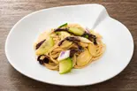 いろいろ野菜、アンチョビ、柚子胡椒のスパゲッティ（ダ フラーチェ）